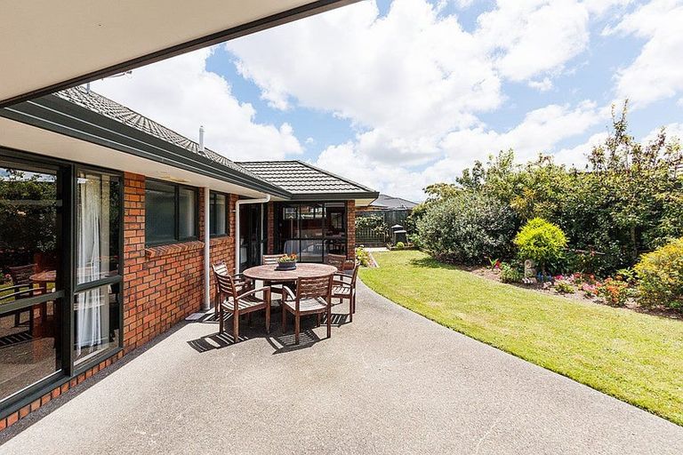 Photo of property in 2 Masefield Terrace, Kelvin Grove, Palmerston North, 4414