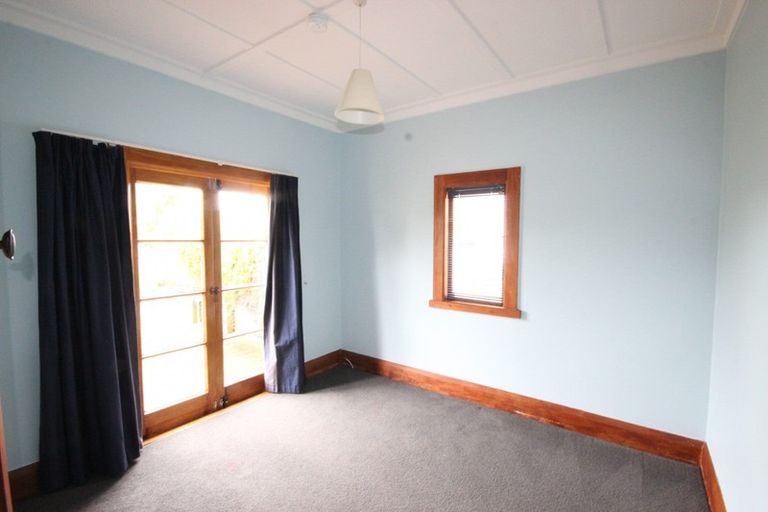 Photo of property in 39 South Street, West End, Palmerston North, 4410