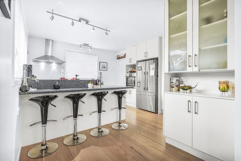 Photo of property in 15 Glenview Terrace, Glenview, Hamilton, 3206