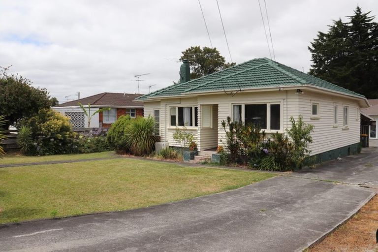 Photo of property in 8a Hill Road, Hillpark, Auckland, 2102