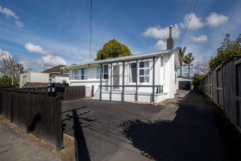 Photo of property in 19 Dalesford Street, Silverdale, Hamilton, 3216