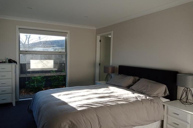 Photo of property in 79a Cambridge Terrace, Waterloo, Lower Hutt, 5011