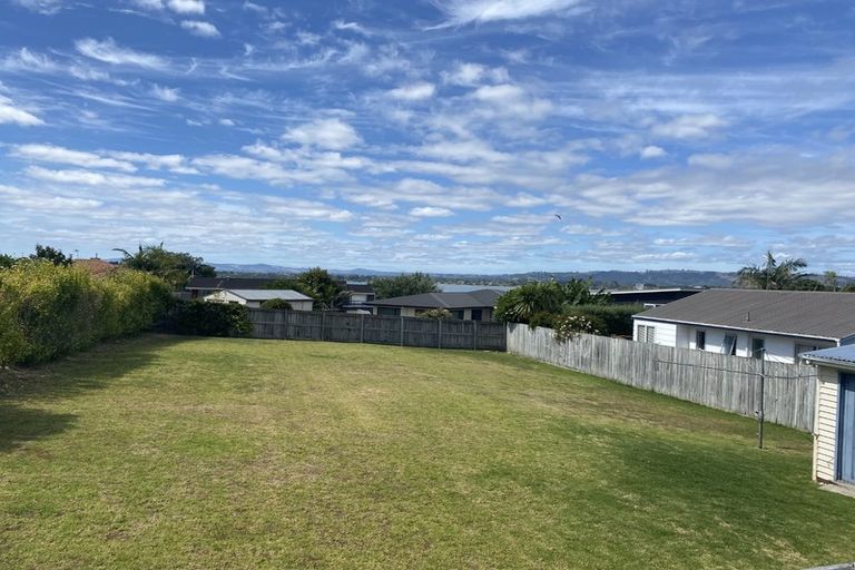 Photo of property in 115 Harbour View Road, Omokoroa, 3114