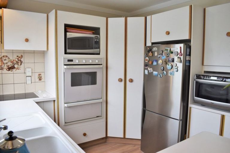 Photo of property in 4 Tararua Crescent, Otaki, 5512