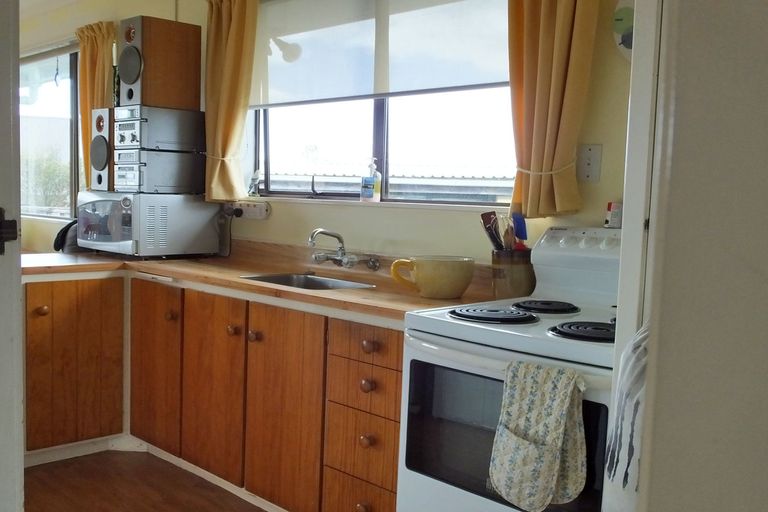 Photo of property in 38 Tamatea Drive, Snells Beach, 0920