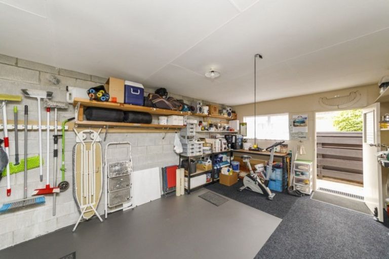 Photo of property in 14a Cecil Place, Cloverlea, Palmerston North, 4412