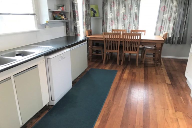 Photo of property in 9 Baden Street, Levin, 5510