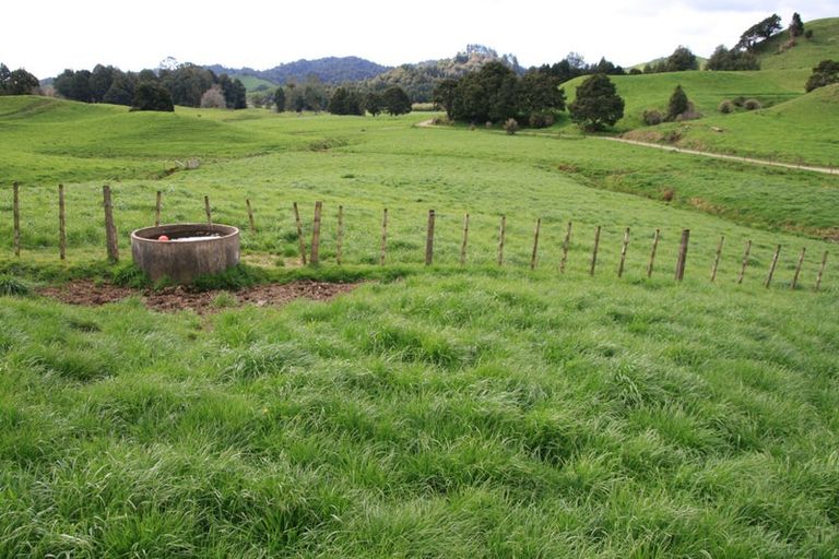 Photo of property in 2386 Tarata Road, Tarata, Inglewood, 4387