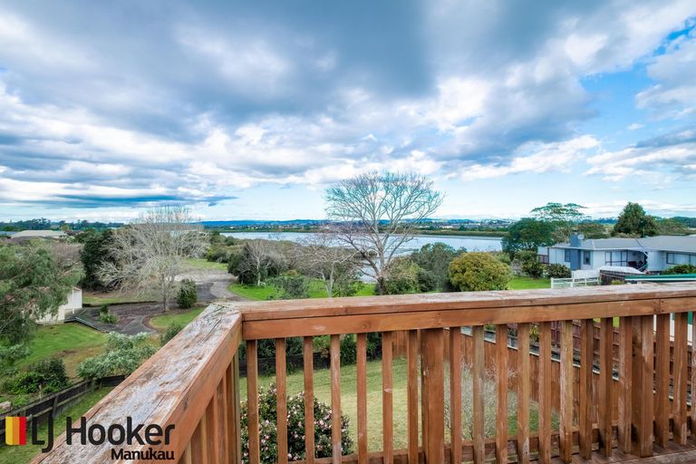 Photo of property in 6 Lucas Place, Weymouth, Auckland, 2103