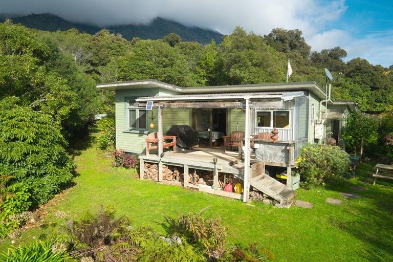 Photo of property in 1903 Lake Mitchells Road, Inchbonnie, 7875