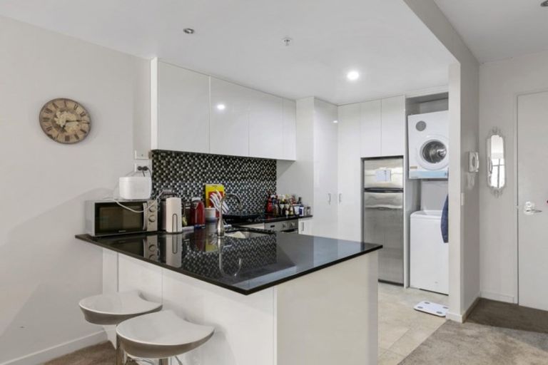 Photo of property in Kate Sheppard Apartments, 4f/42 Molesworth Street, Thorndon, Wellington, 6011