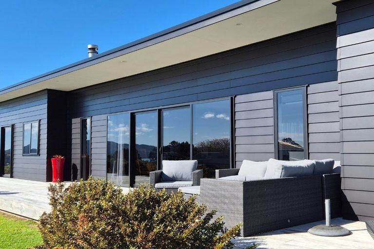 Photo of property in 330 Cable Bay Block Road, Cable Bay, 0420