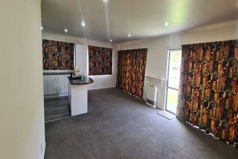 Photo of property in 134 Stokes Valley Road, Stokes Valley, Lower Hutt, 5019