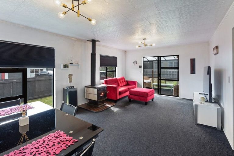 Photo of property in 14 Hurley Road, Paraparaumu Beach, Paraparaumu, 5032