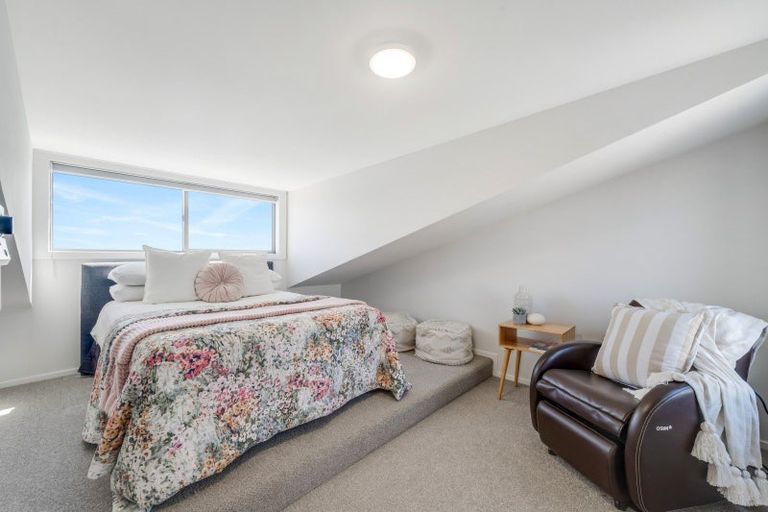 Photo of property in 26 Falstaff Place, Half Moon Bay, Auckland, 2012