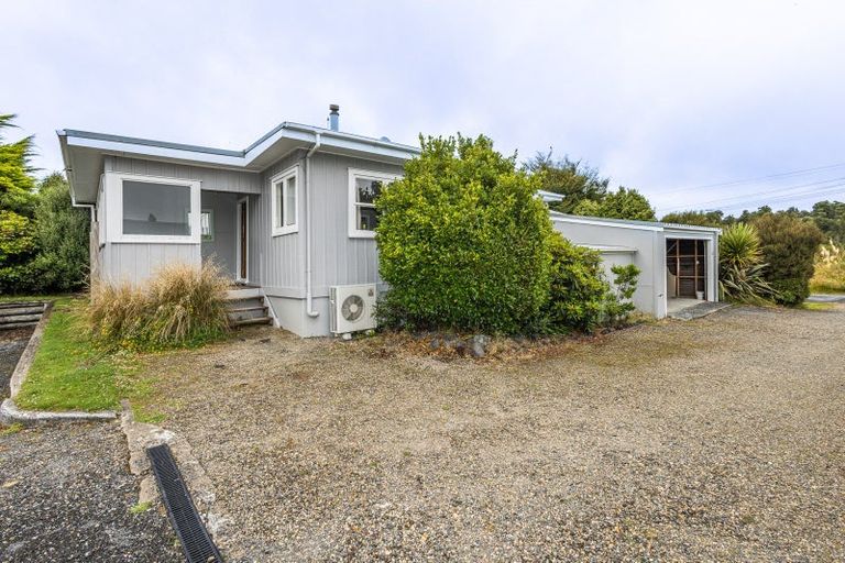 Photo of property in 12 Ward Street, National Park, Owhango, 3989