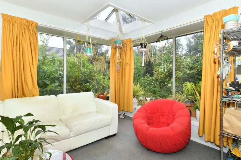 Photo of property in 2/6 Halligan Place, Belfast, Christchurch, 8051