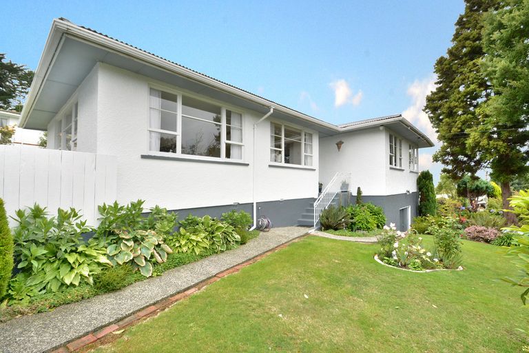 Photo of property in 14 Spiers Road, Halfway Bush, Dunedin, 9010