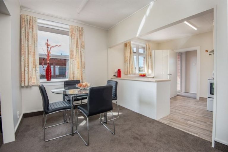 Photo of property in 16 Bush Road, Mosgiel, 9024