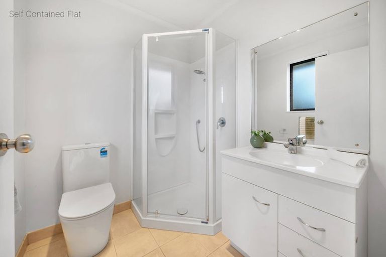 Photo of property in 100 Greenhithe Road, Greenhithe, Auckland, 0632