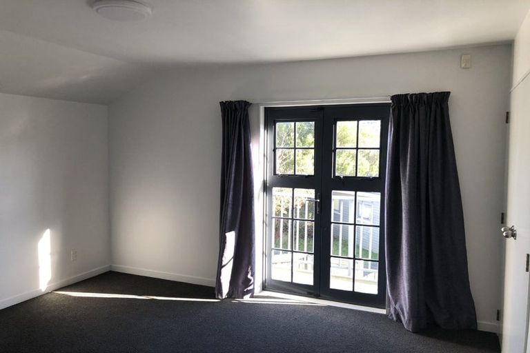 Photo of property in 9a Hindmarsh Street, Johnsonville, Wellington, 6037