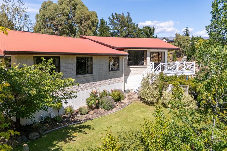 Photo of property in 10b Lanes Road, Bridge Hill, Alexandra, 9320