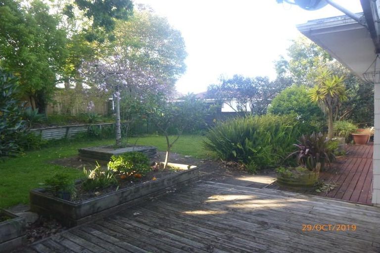 Photo of property in 63 Reynella Drive, Massey, Auckland, 0614