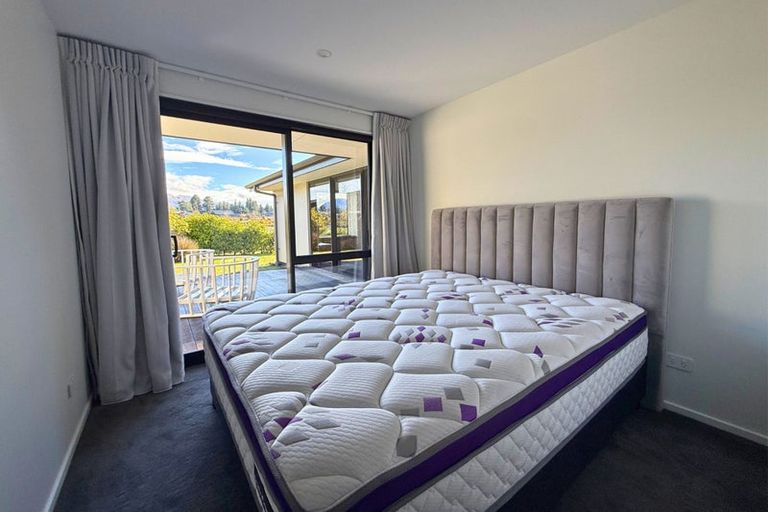 Photo of property in 8 Tahi Street, Albert Town, Wanaka, 9305