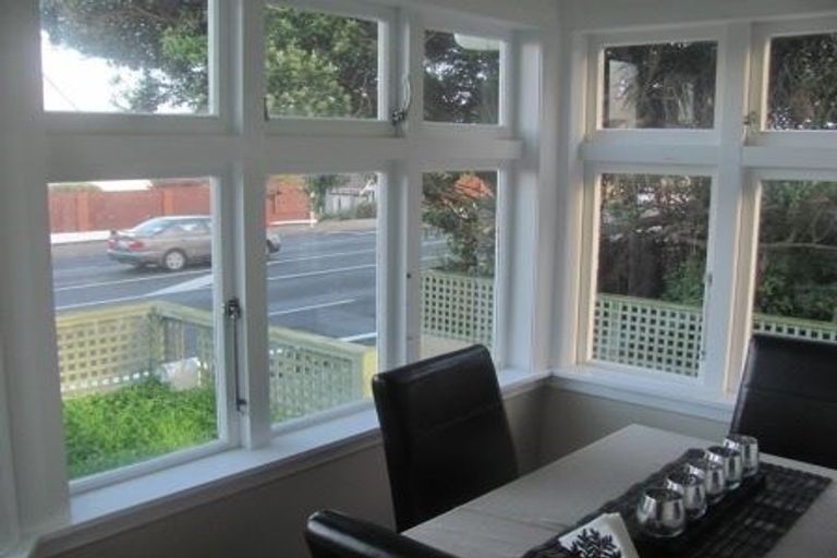 Photo of property in 50 Mana Esplanade, Paremata, Porirua, 5026