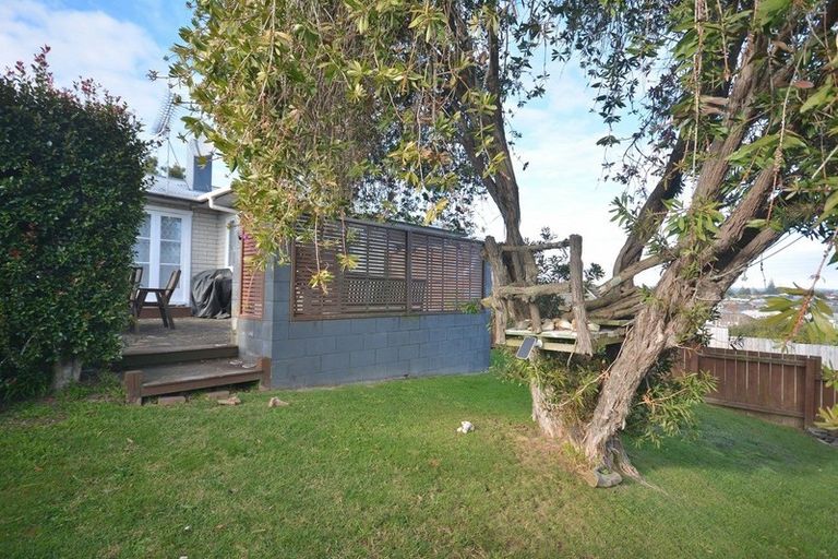 Photo of property in 10 Hilltop Road, Parkvale, Tauranga, 3112
