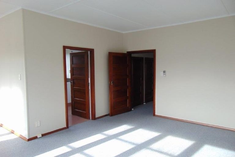 Photo of property in 35-37 May Avenue, Hospital Hill, Napier, 4110
