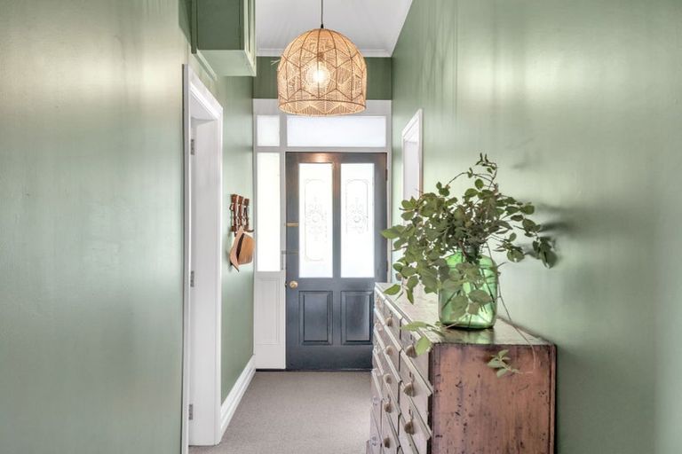 Photo of property in 40 Reserve Terrace, Lyttelton, 8082