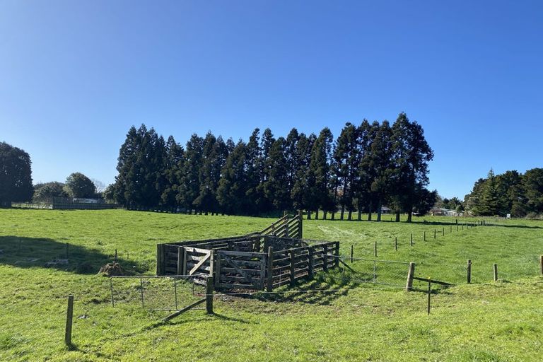 Photo of property in 70 Central Takaka Road, Takaka, 7183