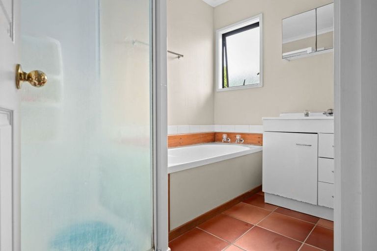 Photo of property in 11 Caulfield Place, Nawton, Hamilton, 3200