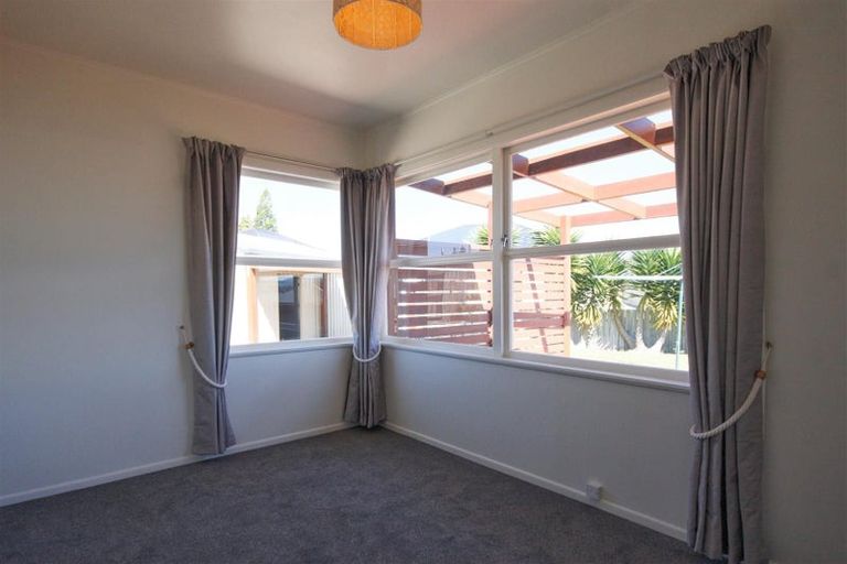 Photo of property in 5 Porikapa Road, Owhata, Rotorua, 3010