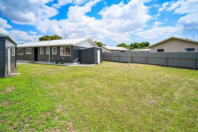 Photo of property in 32 Ramsey Crescent, Flaxmere, Hastings, 4120