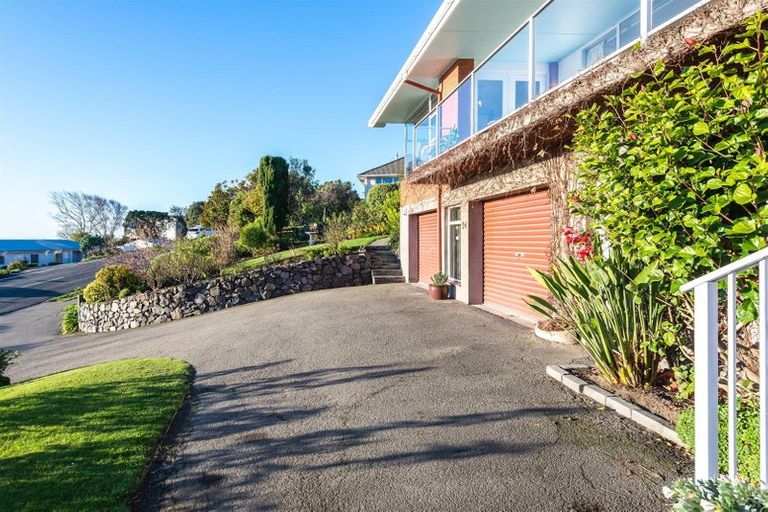 Photo of property in 34 Cannon Hill Crescent, Mount Pleasant, Christchurch, 8081