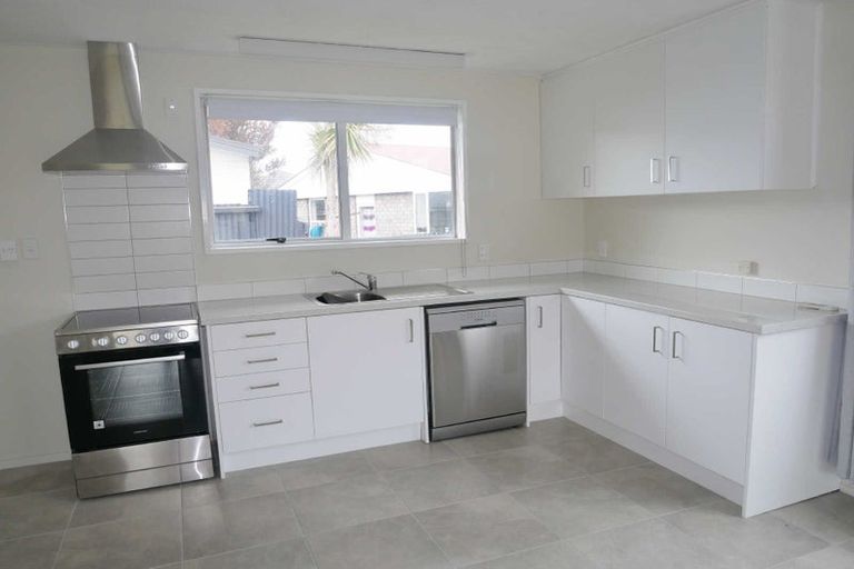 Photo of property in 2/18 Bonar Place, Woolston, Christchurch, 8062