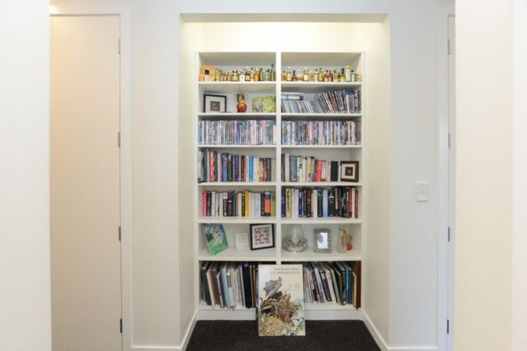 Photo of property in 24 Rakaia Way, Poraiti, Napier, 4112