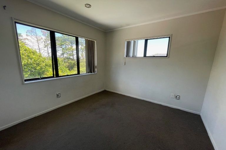 Photo of property in 17 Crail Court, Totara Heights, Auckland, 2105