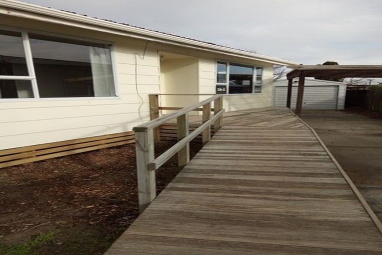 Photo of property in 4 Halberg Street, Dallington, Christchurch, 8061