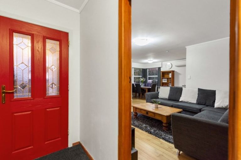 Photo of property in 18 Braid Road, St Andrews, Hamilton, 3200