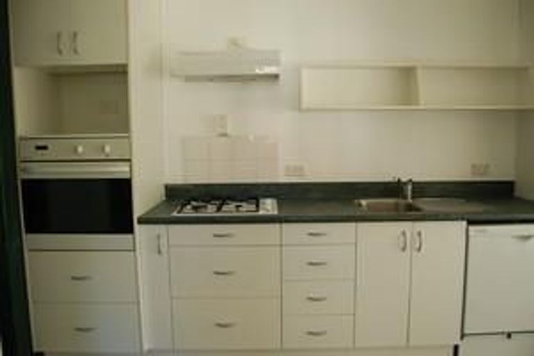 Photo of property in 2/117 Frankley Road, Frankleigh Park, New Plymouth, 4310