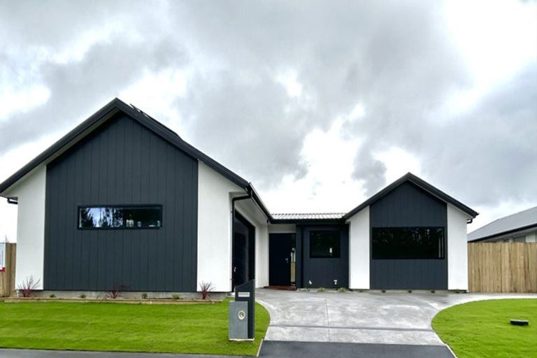 Photo of property in 64 Panama Crescent, West Melton, 7676