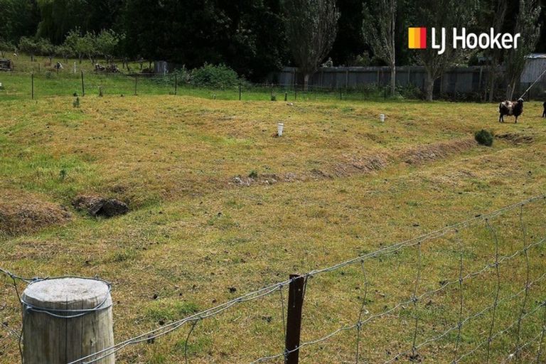 Photo of property in 42 Ritchie Road, Dunback, Palmerston, 9483