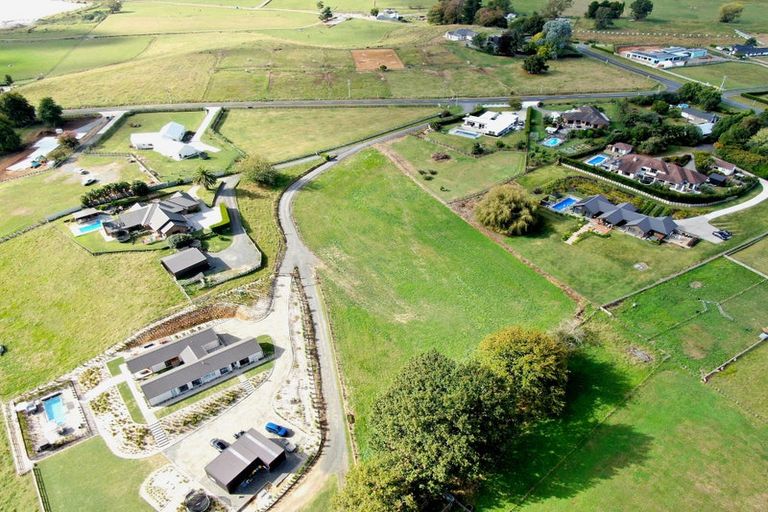 Photo of property in 2/11 Fencourt Road, Cambridge, 3496