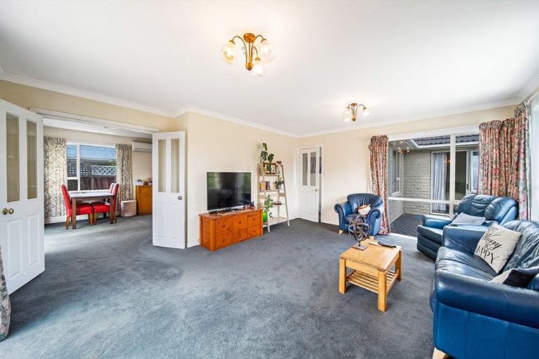 Photo of property in 14 Gainford Street, Avonhead, Christchurch, 8042