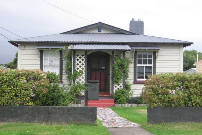 Photo of property in 26 Elizabeth Street, Moera, Lower Hutt, 5010