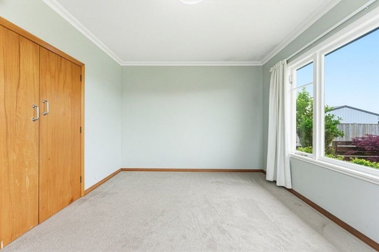 Photo of property in 12 Belvedere Crescent, Takaro, Palmerston North, 4412