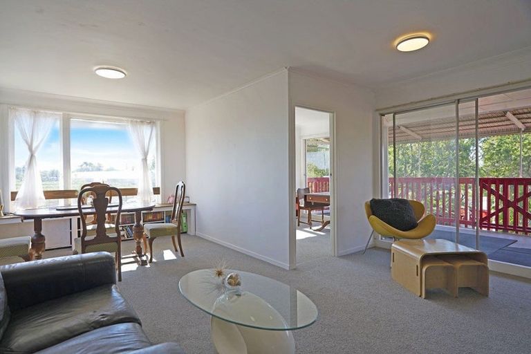 Photo of property in 32 Kirkbride Road, Mangere Bridge, Auckland, 2022